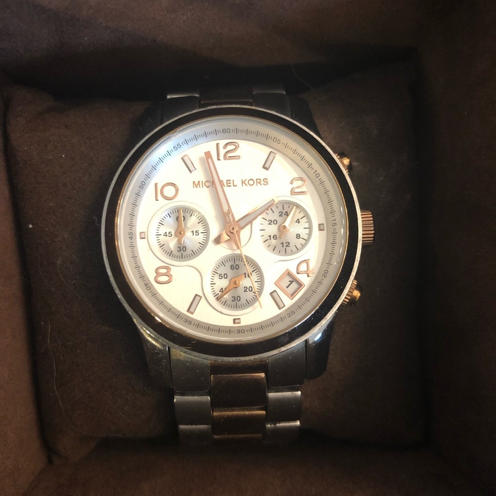 Michael Kors Small two toned Runway watch